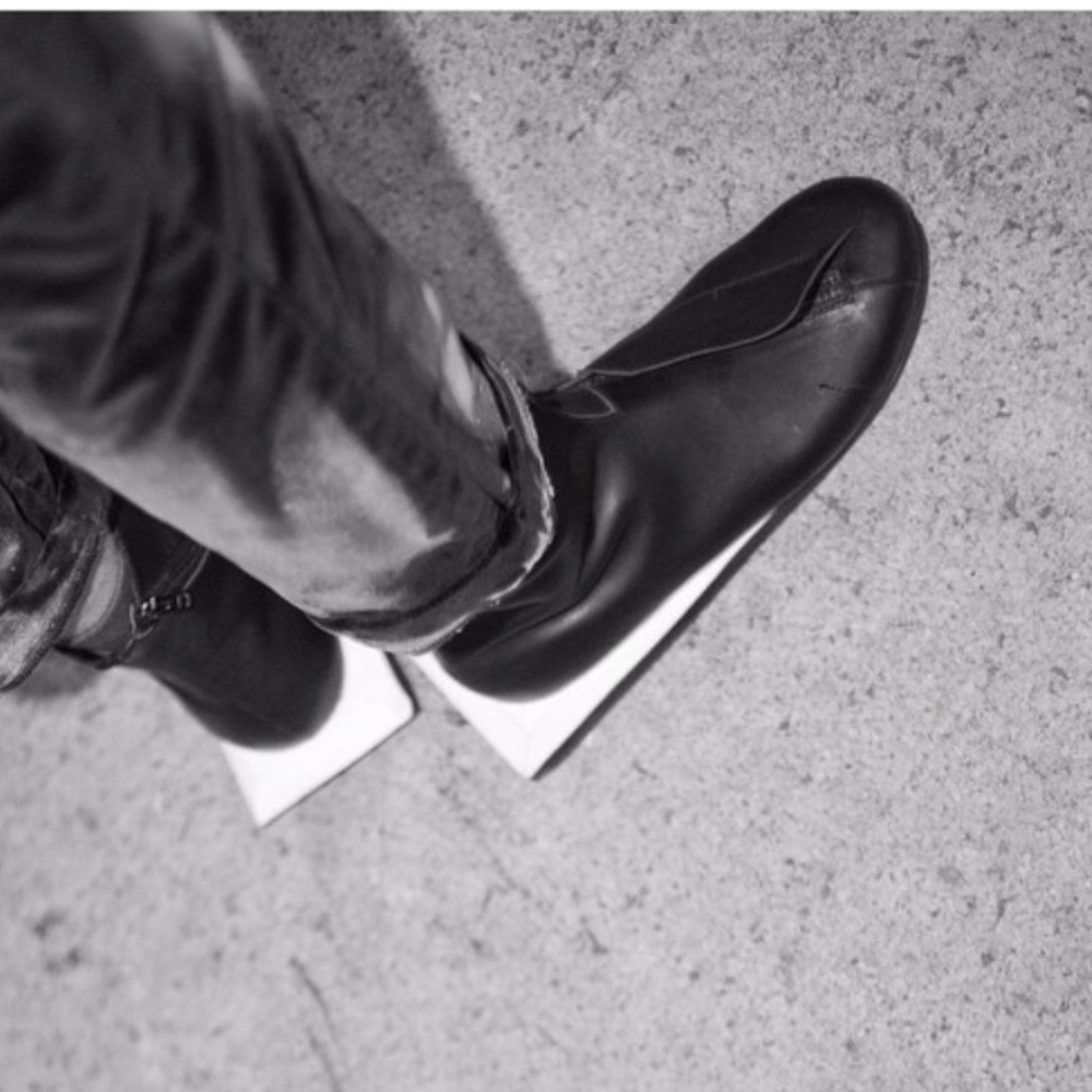 New Ankle Boots by VOID SHOES, New York, in original dust bag - Picture 9 of 10